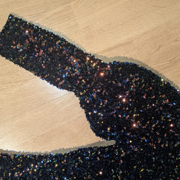 BNWT Zara Sequins and Velvet mini dress - Picture 4 of 8